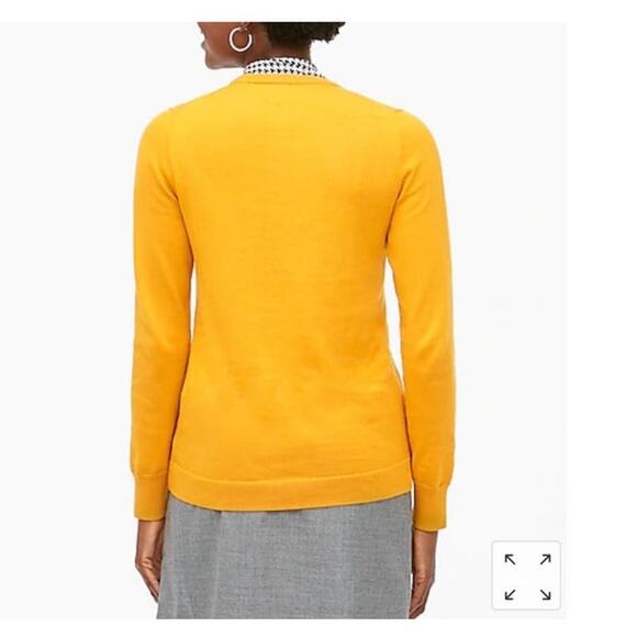 NWT J. Crew Re Imagined Mustard crewneck sweater Houndstooth scarf size medium - Picture 3 of 11